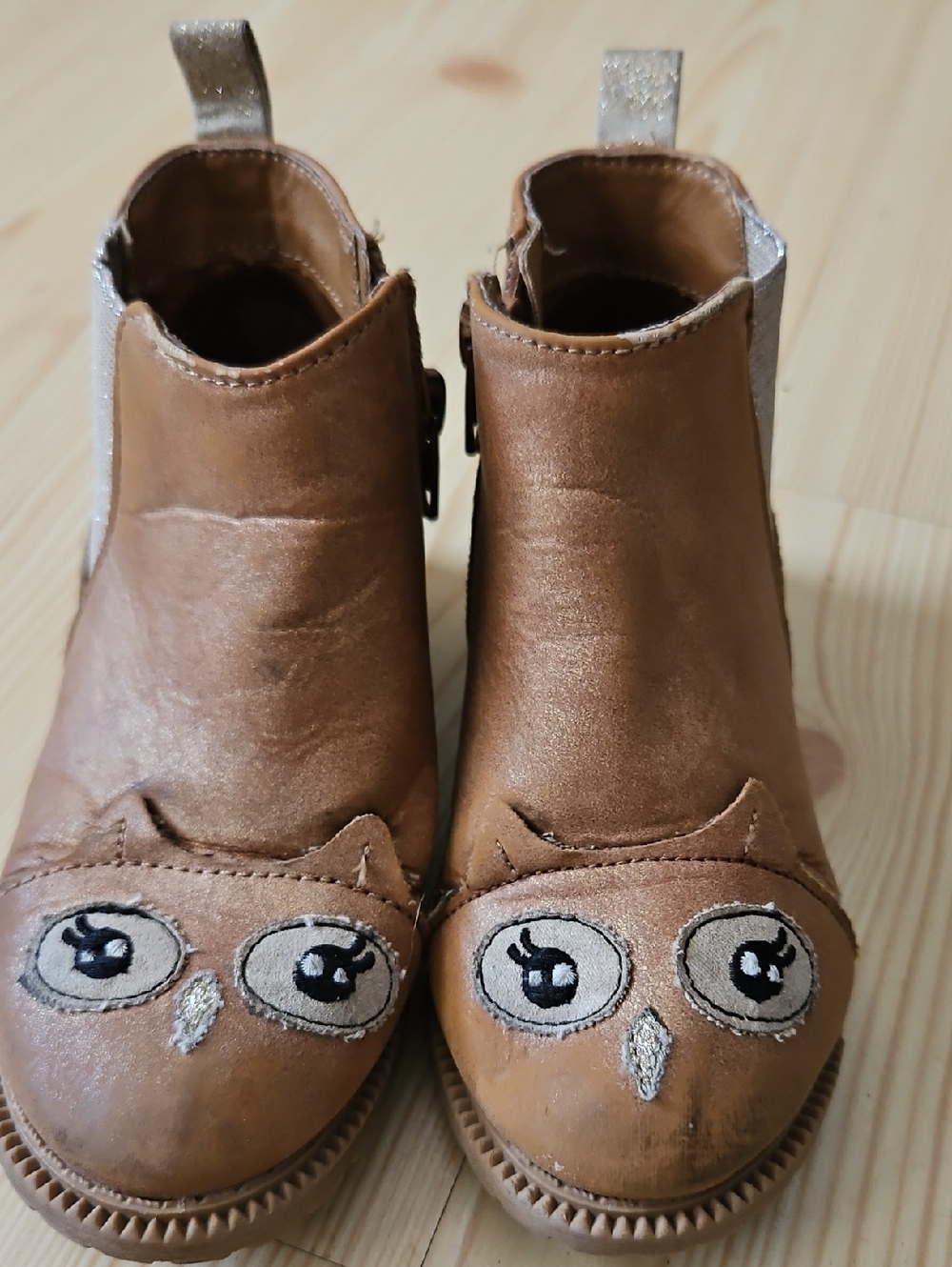 wonder nation Brown and Silver Owl Toddler Boots